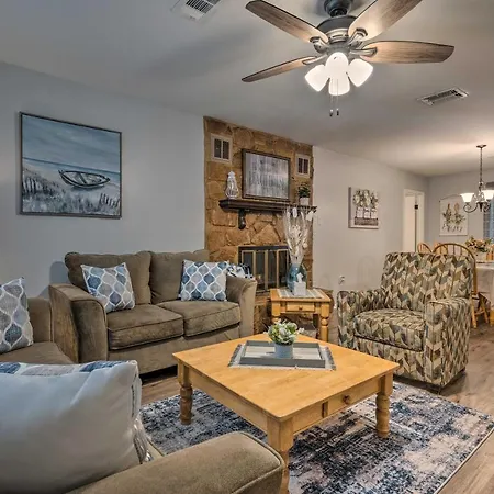 Charming Gulfport Escape Half-Mile To Beach! Exterior photo