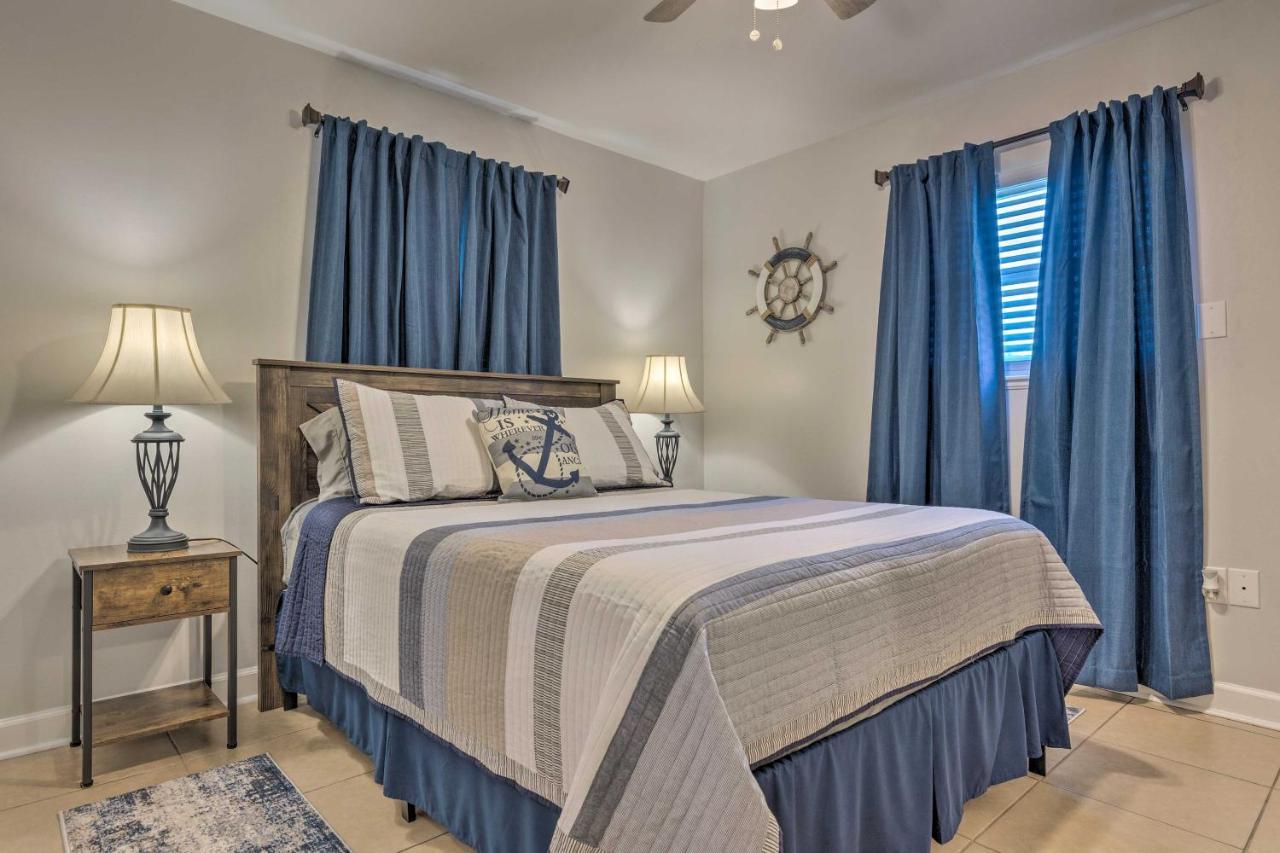 Charming Escape Half-mile To Beach! *